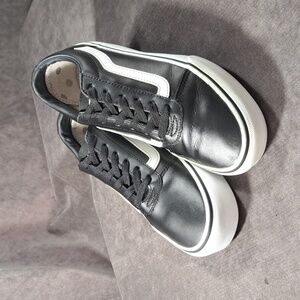Vans Ward Black White Leather Platform Lace Up Sneakers VG- US 7.5